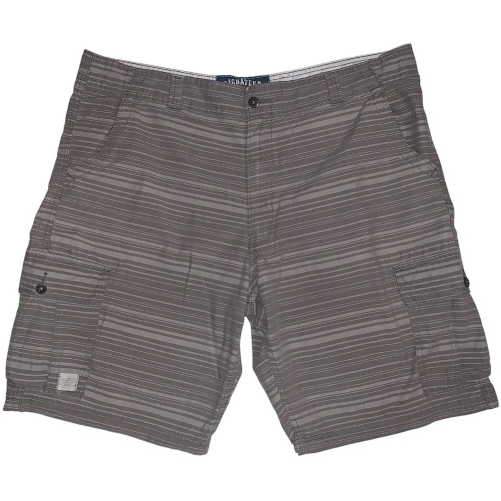 Levis Signature Gray Cargo Shorts Mens 42W 10.5" Inseam 6 Pockets Hiking Fishing
